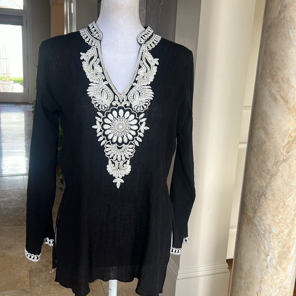 Yaytra Annie Tunic Black 8. NWOT. Never worn 100% cotton silk hand beaded tunic - Picture 3 of 11